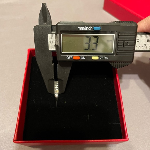 18K white gold aquamarine ring with side diamonds. - Picture 13 of 15